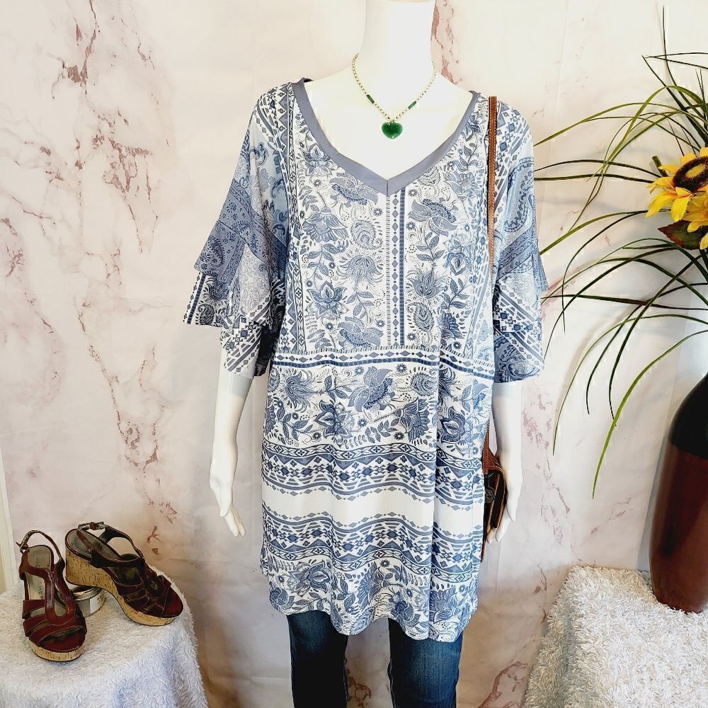 Lily bandana print corn flower blue and white v neck top